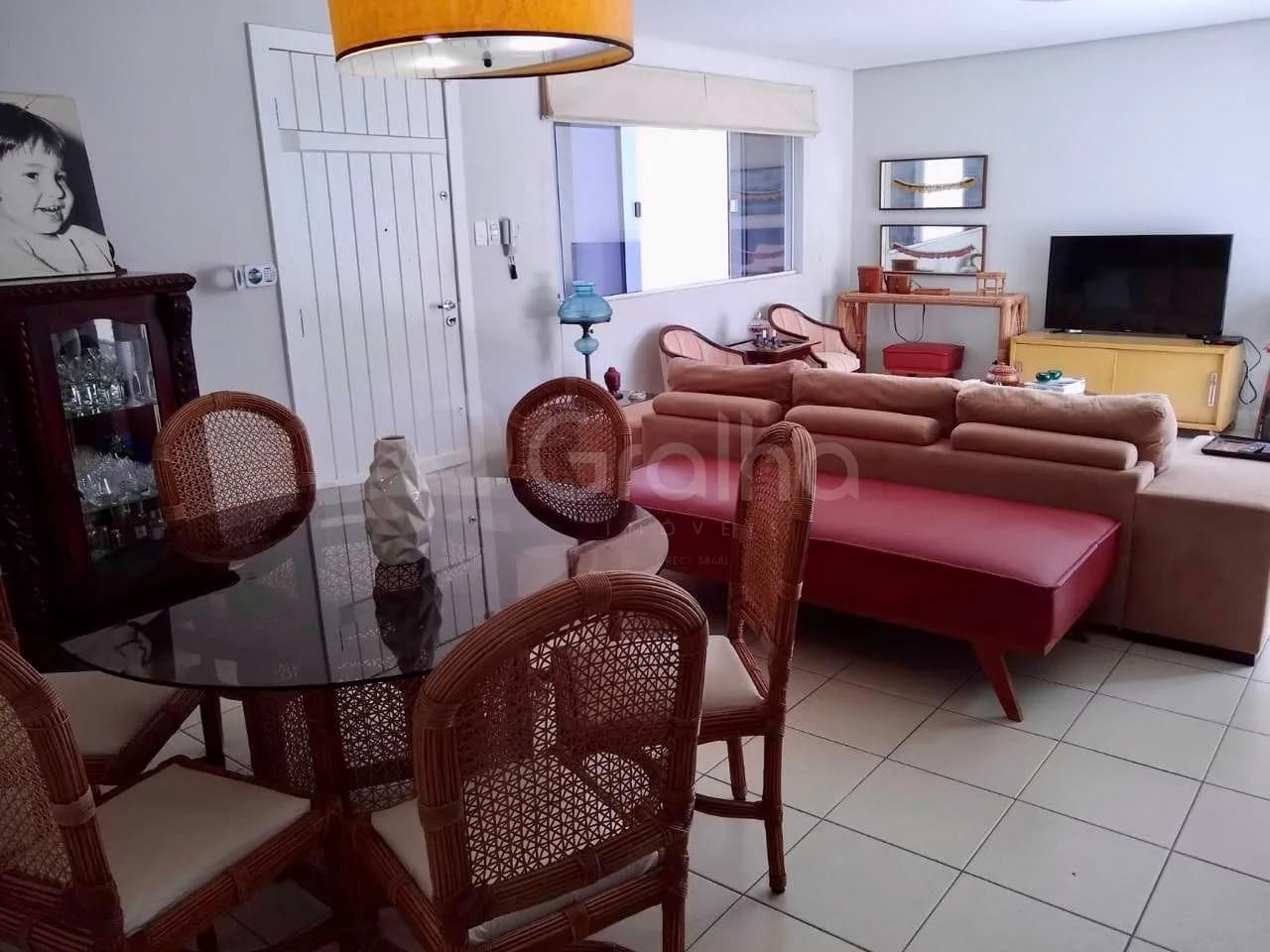 Casa para venda com 3 dormitórios em Itacorubi com 170 m² — foto principal