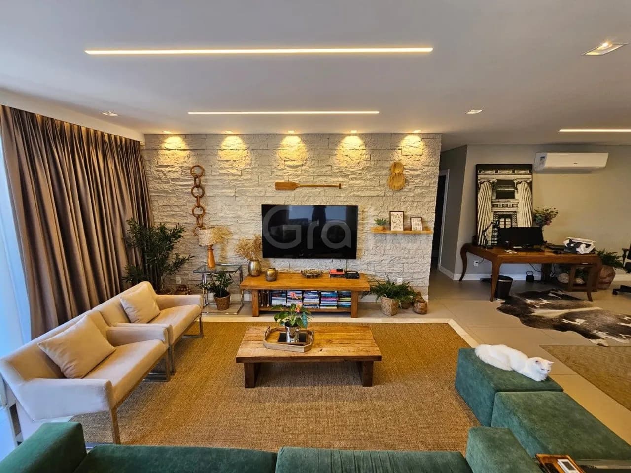 Apartamento garden para venda com 3 dormitórios em Centro com 226 m² — foto principal
