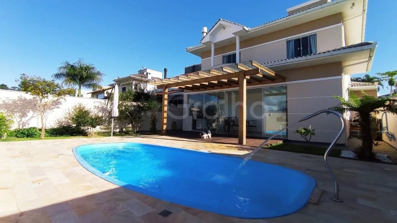 Casa para venda com 4 dormitórios em Pedra Branca com 274 m² — foto principal