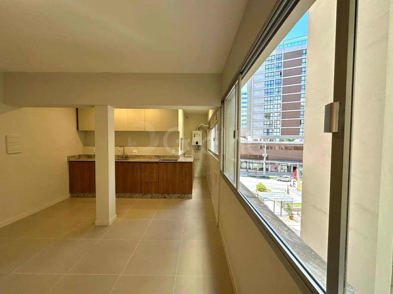 Apartamento para venda com 1 dormitório, em Centro com 43 m² — foto principal