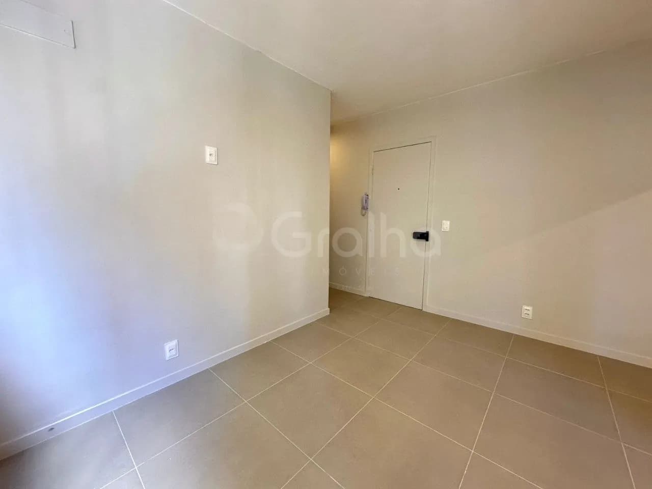 Apartamento para venda com 1 dormitório, em Centro com 43 m² — foto 2