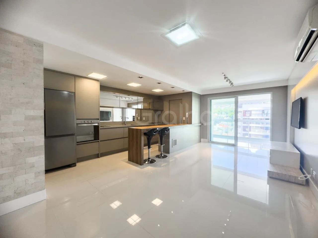Apartamento para venda com 2 dormitórios em Agronômica com 101 m² — foto principal