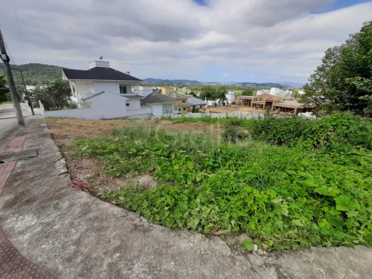 Terreno para venda em Pedra Branca com 451 m² — foto principal