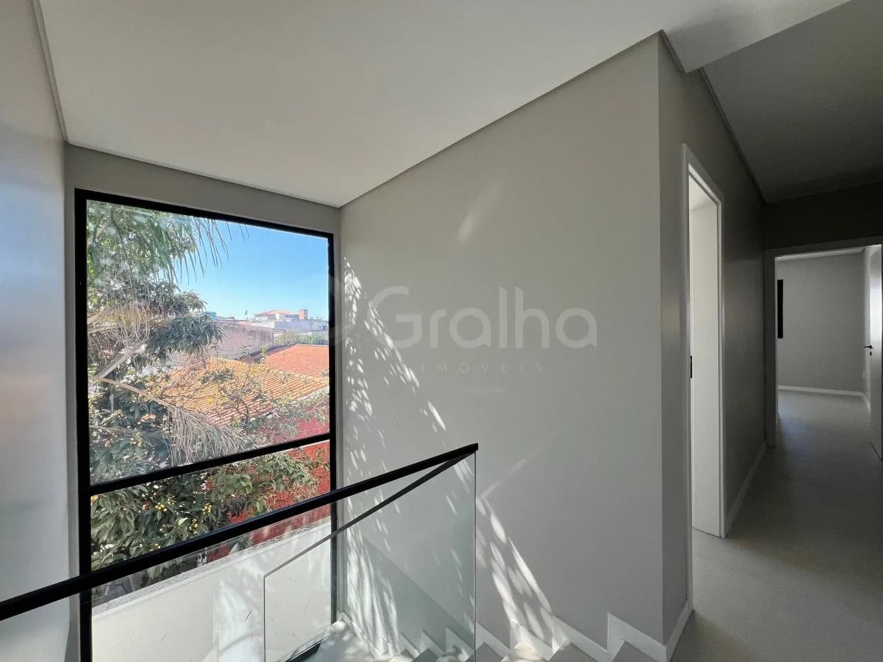Casa para venda com 3 dormitórios em Ingleses com 137 m² — foto 2