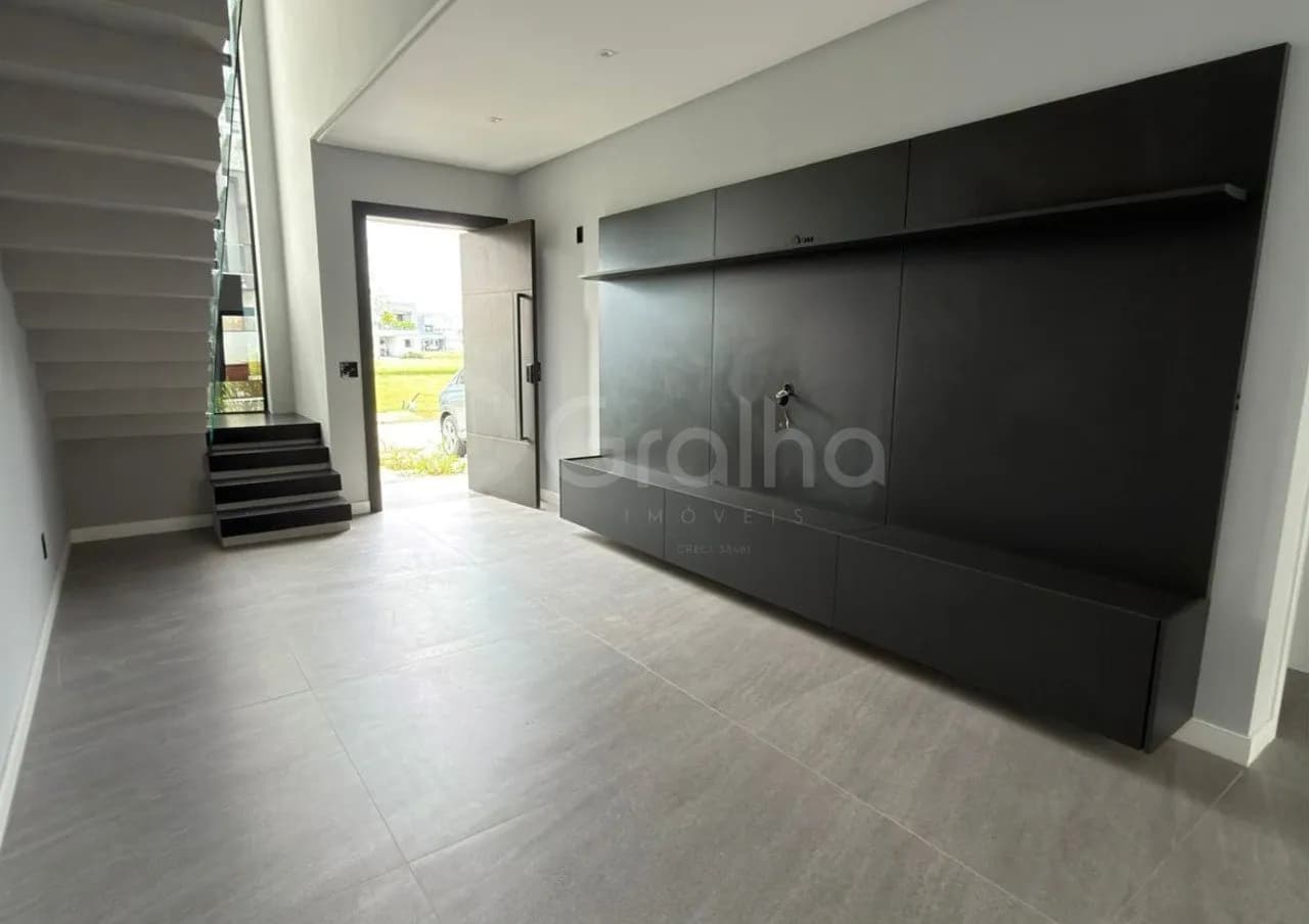 Casa para venda com 3 dormitórios em Beira Rio com 170 m² — foto principal