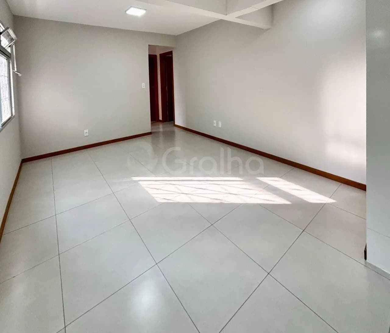 Apartamento para venda com 2 dormitórios em Estreito com 43 m² — foto principal