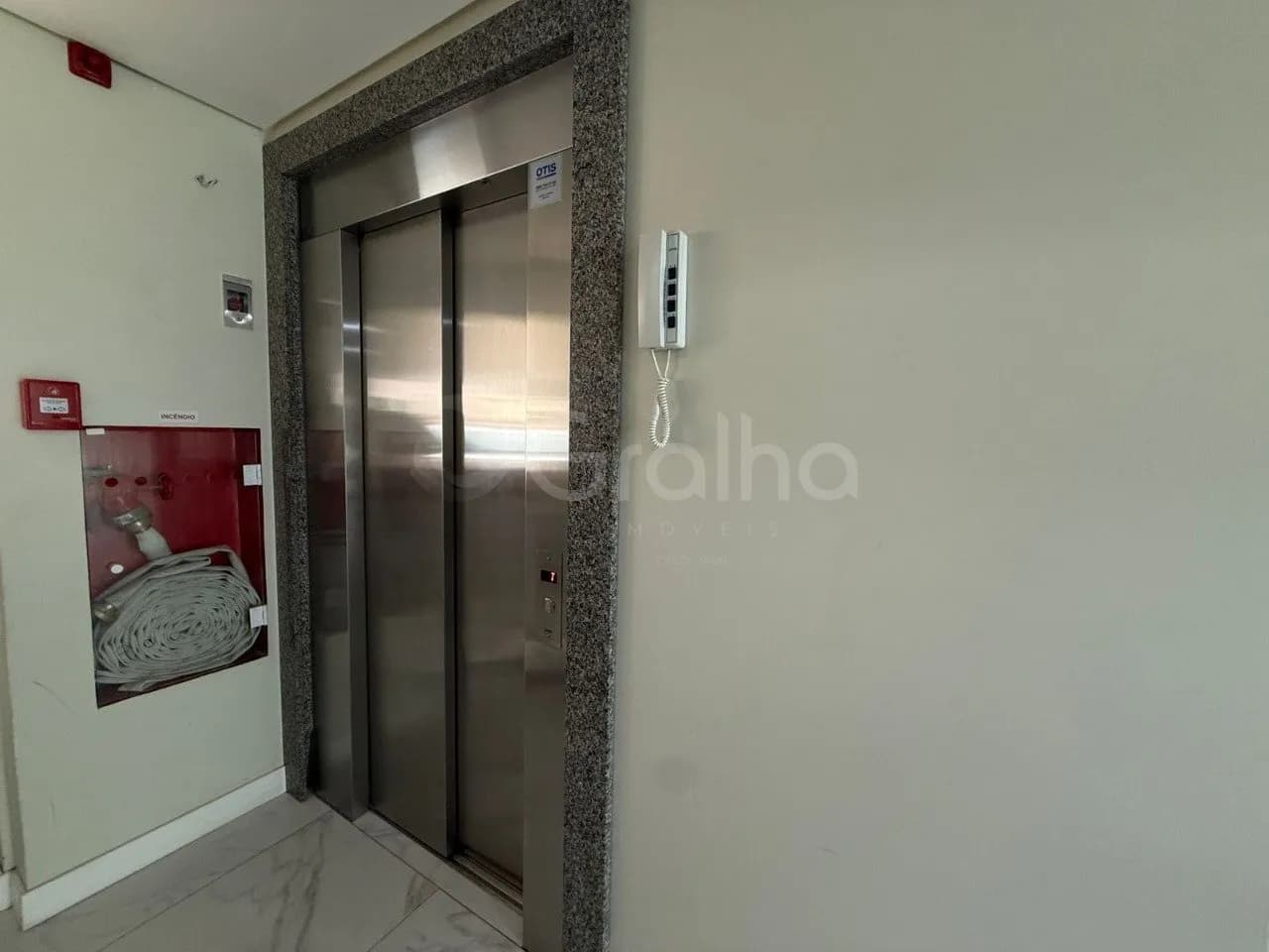 Prédio residencial para venda com 9 dormitórios em Canasvieiras com 671 m² — foto 2