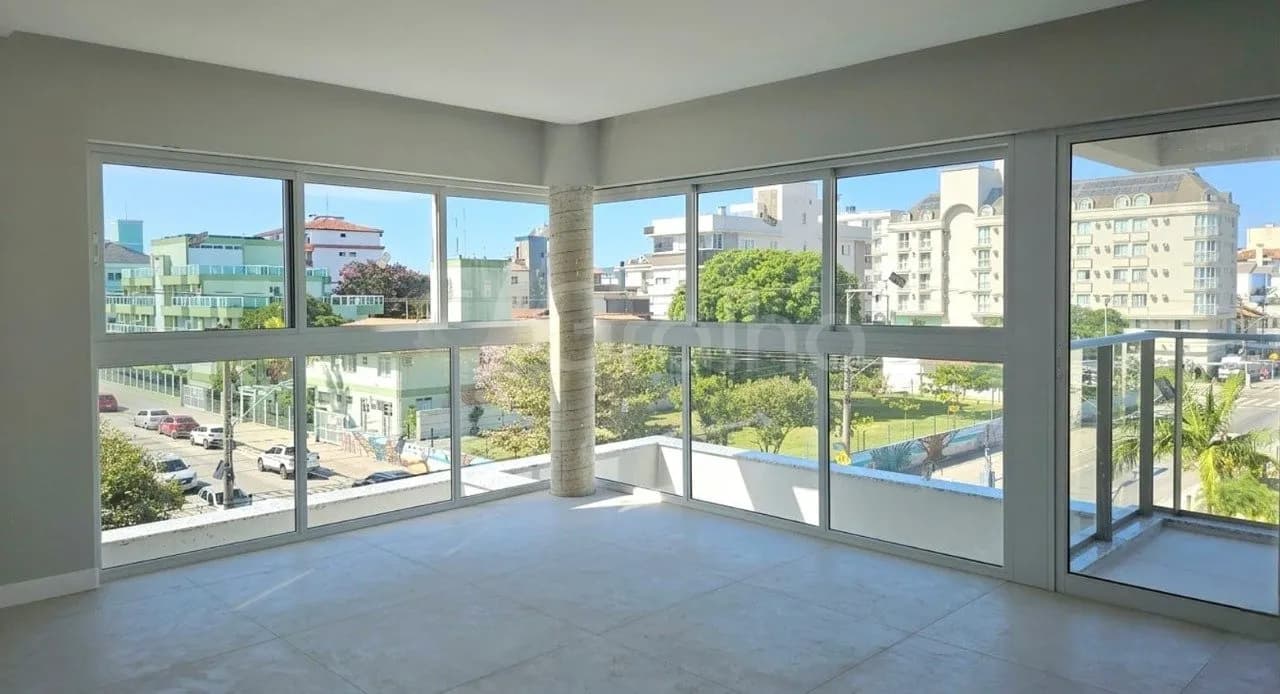 Apartamento para venda com 2 dormitórios em Canasvieiras com 102 m² — foto principal