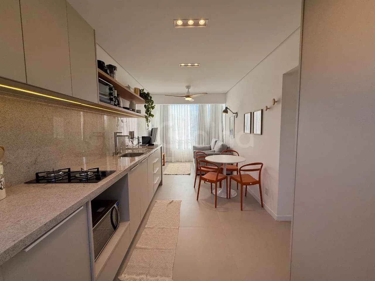 Apartamento para venda com 1 dormitório, em Jurerê com 46 m² — foto principal