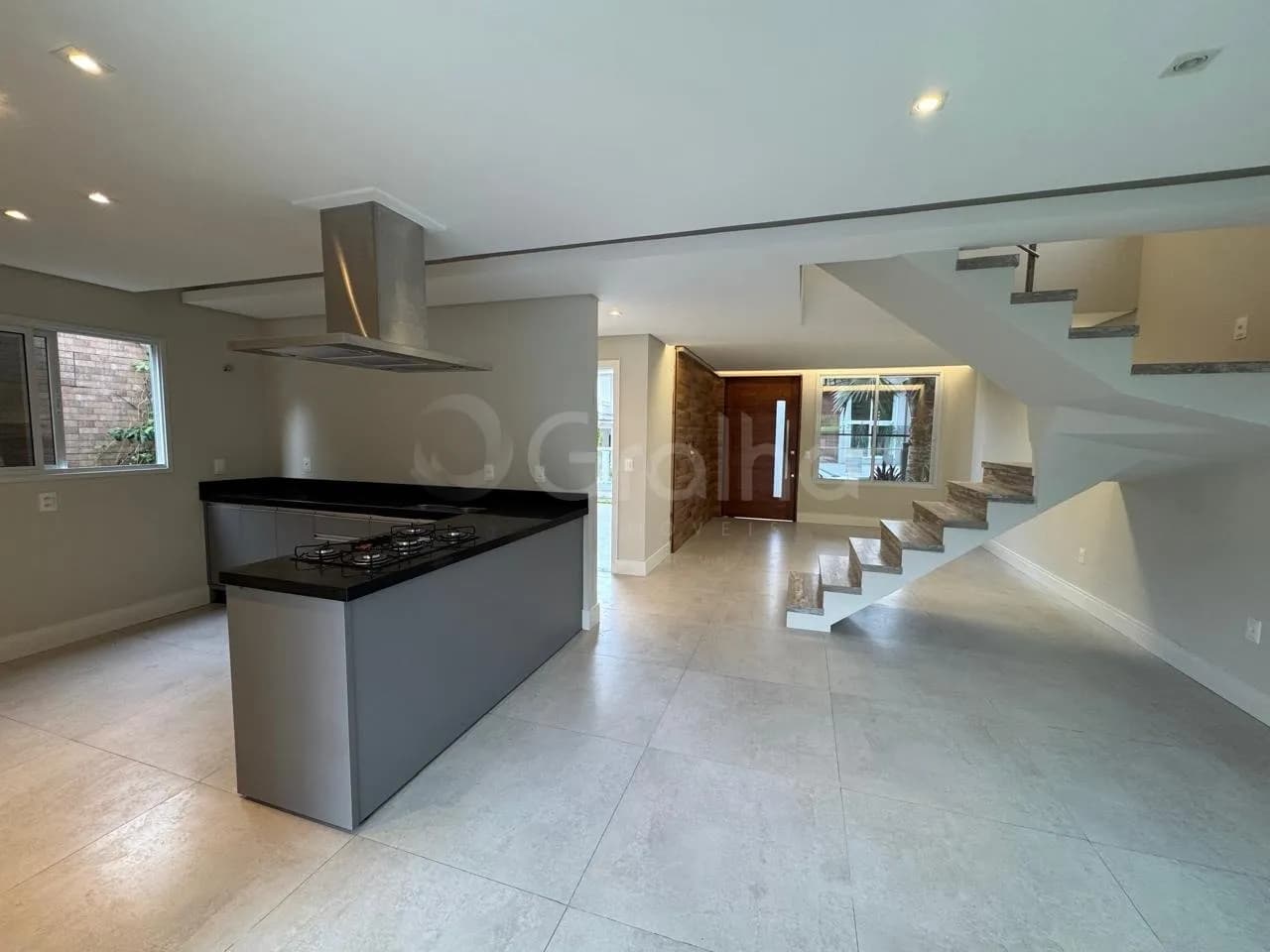 para venda com 3 dormitórios em Pedra Branca com 175 m² — foto 2