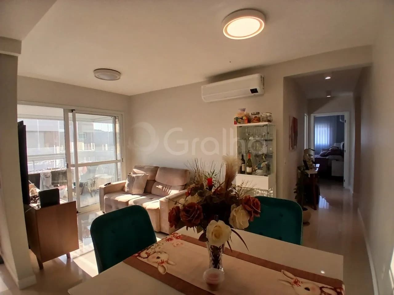 Apartamento para venda com 2 dormitórios em Itacorubi com 76 m² — foto principal
