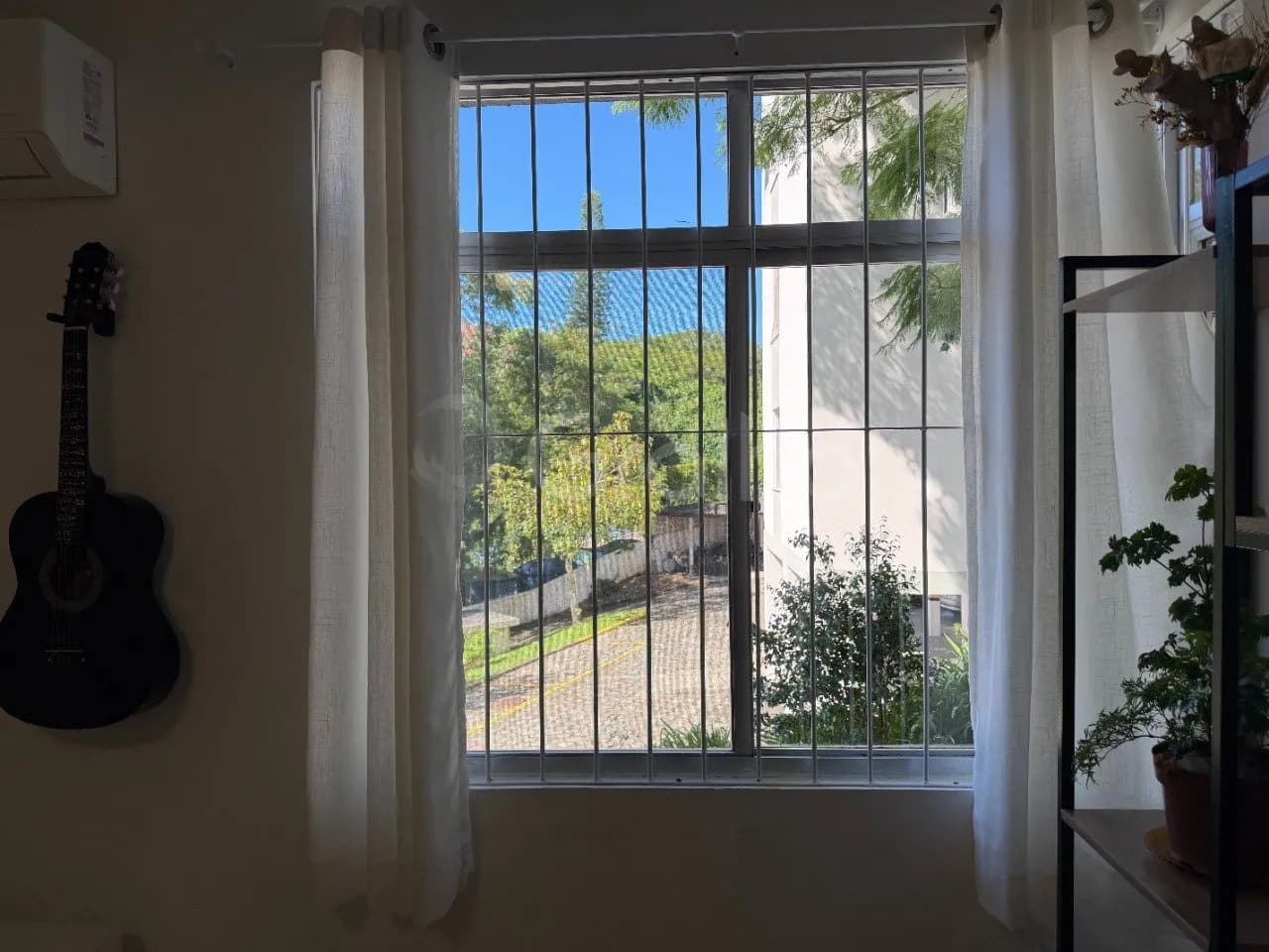 Apartamento para venda com 2 dormitórios em Carvoeira com 57 m² — foto 4