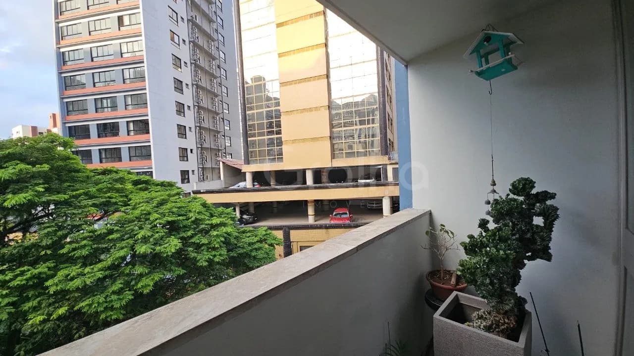 Apartamento para venda com 3 dormitórios em Centro com 105 m² — foto 4