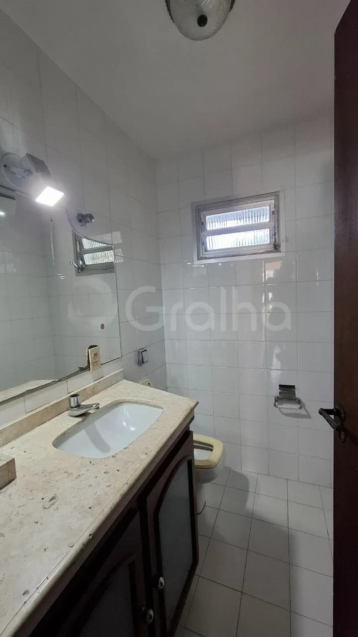 Casa para venda com 4 dormitórios em Côrrego Grande com 236 m² — foto 3