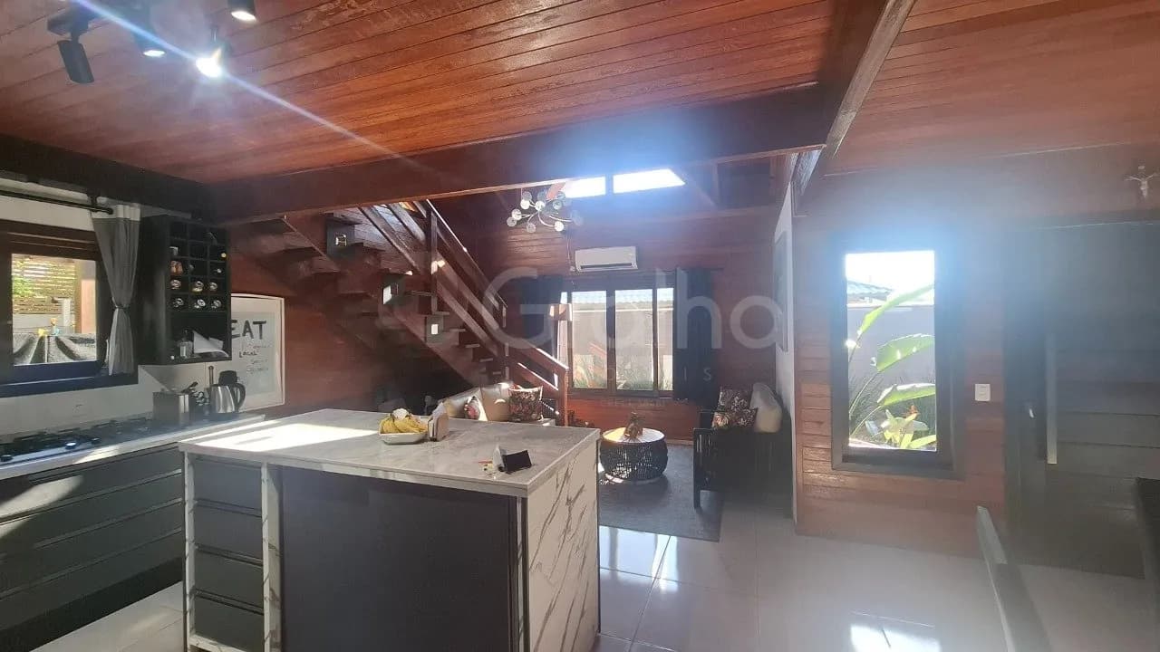 Casa para venda com 3 dormitórios em Campeche com 147 m² — foto 3
