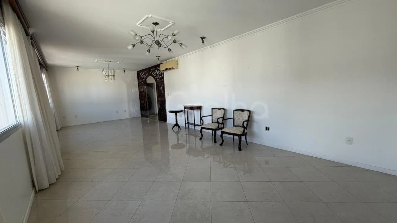 Apartamento para venda com 4 dormitórios em Centro com 218 m² — foto 2