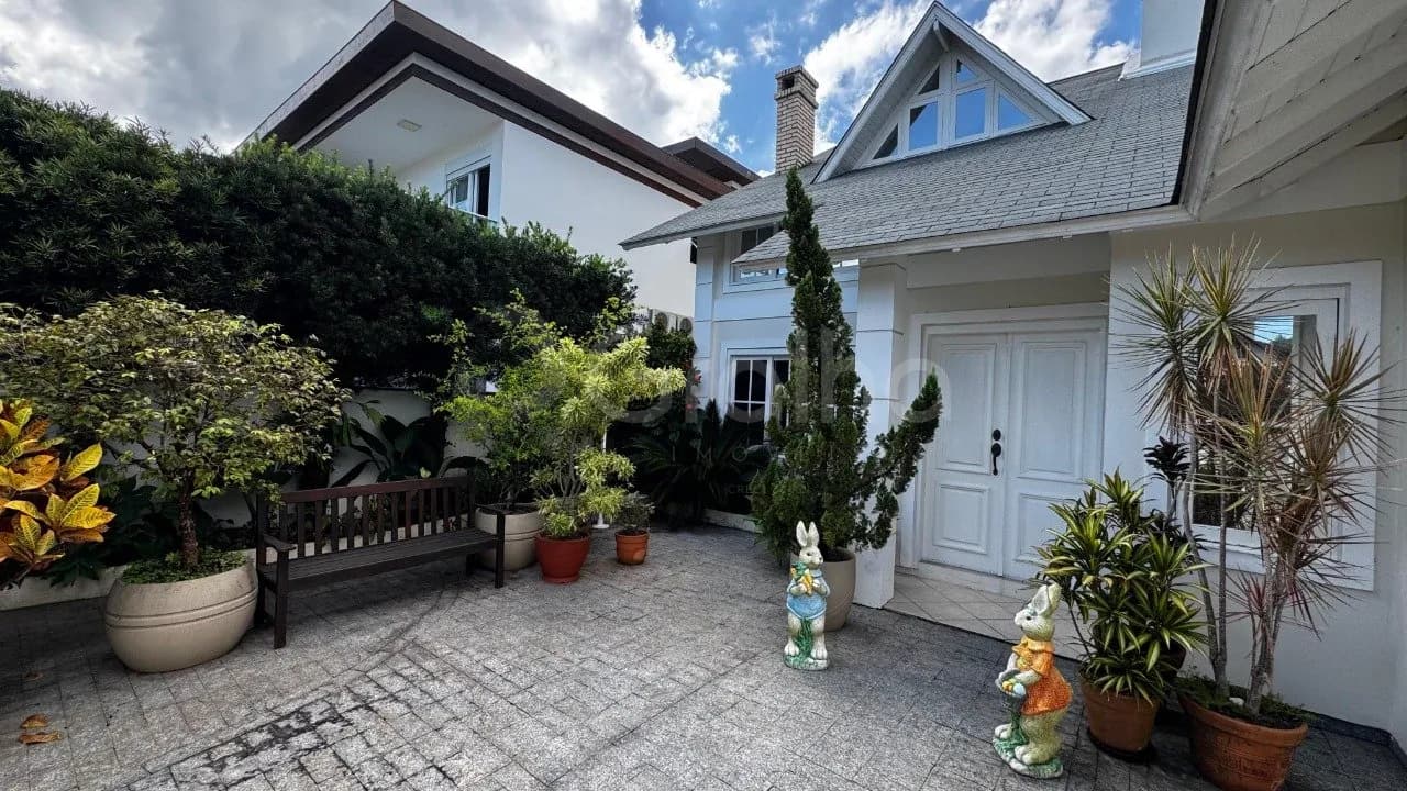 Casa para venda com 4 dormitórios em Novo Campeche com 265 m² — foto 2