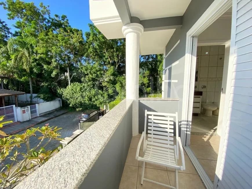 Casa para venda com 5 dormitórios em Santa Mônica com 240 m² — foto 3