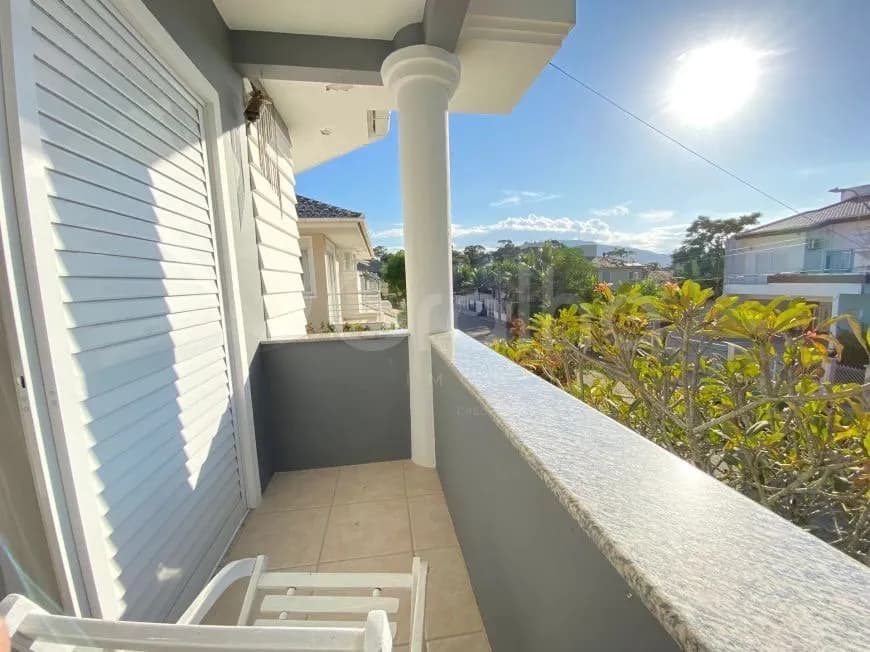 Casa para venda com 5 dormitórios em Santa Mônica com 240 m² — foto 4