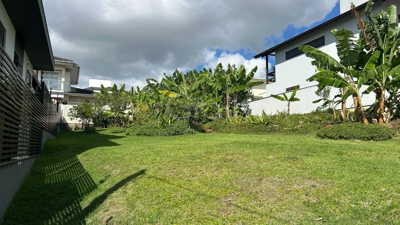 Terreno para venda em Pedra Branca com 445 m² — foto principal