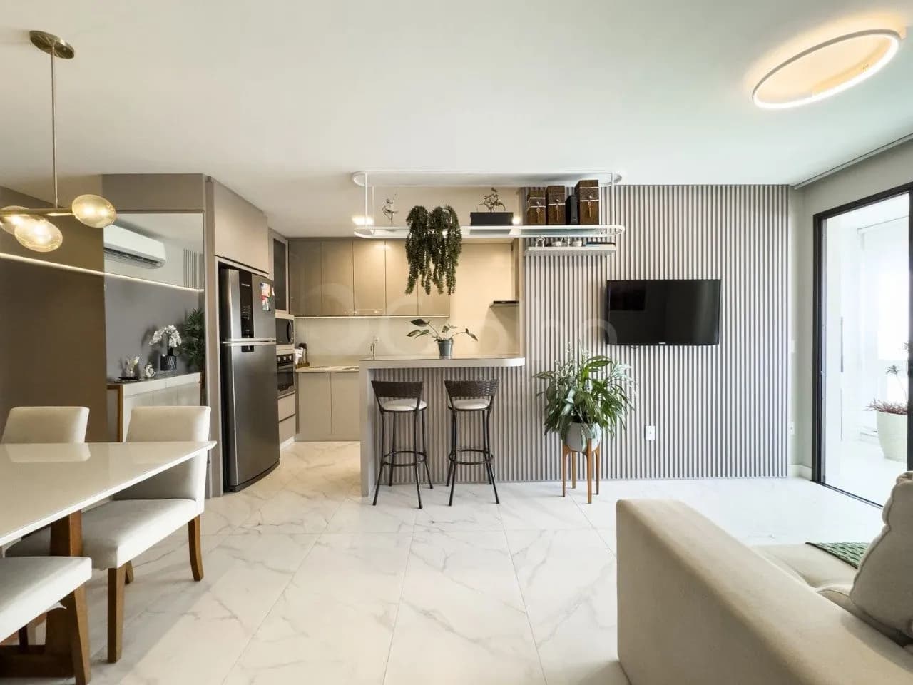 Apartamento para venda com 3 dormitórios em Kobrasol com 103 m² — foto principal