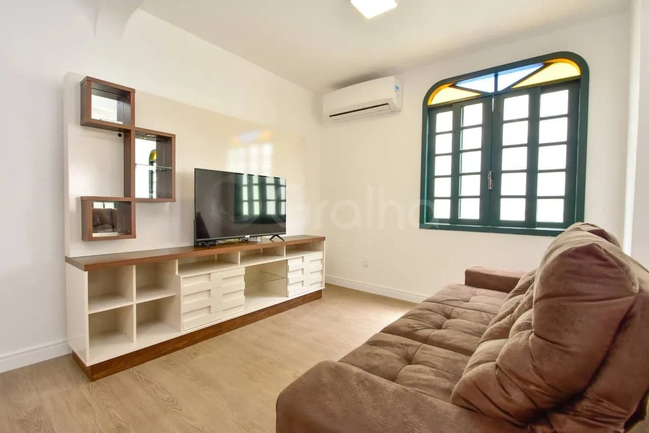 Cobertura para venda com 4 dormitórios em Canasvieiras com 228 m² — foto principal