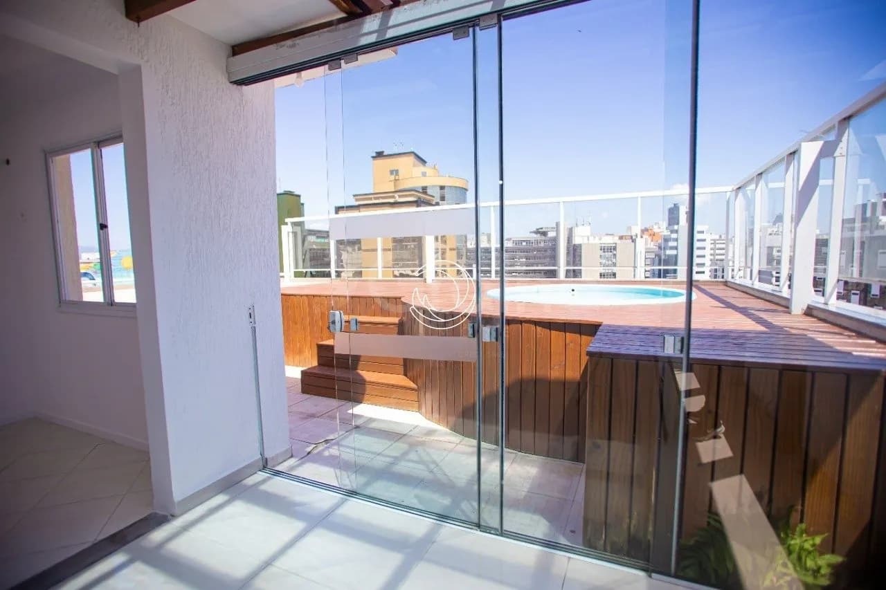 Cobertura para venda com 3 dormitórios em Centro com 161 m² — foto principal