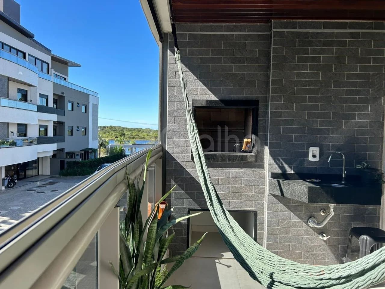 Apartamento para venda com 2 dormitórios em Campeche com 71 m² — foto principal
