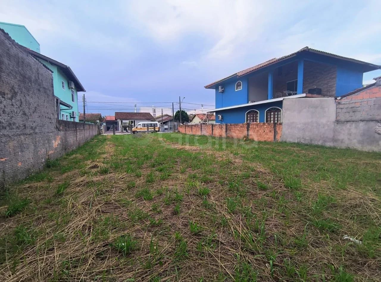 Terreno para venda em Carianos com 360 m² — foto 2