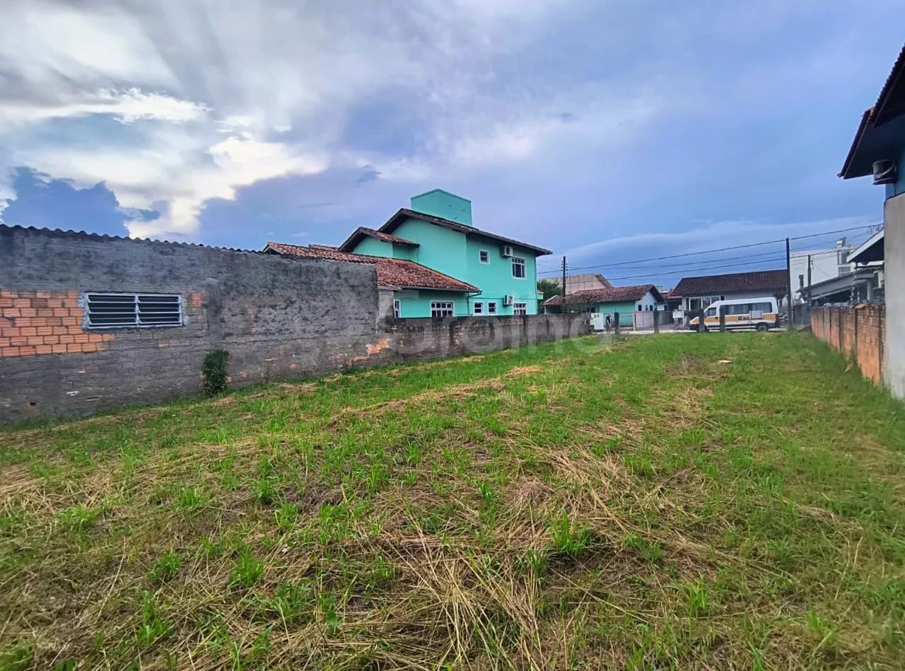 Terreno para venda em Carianos com 360 m² — foto 3