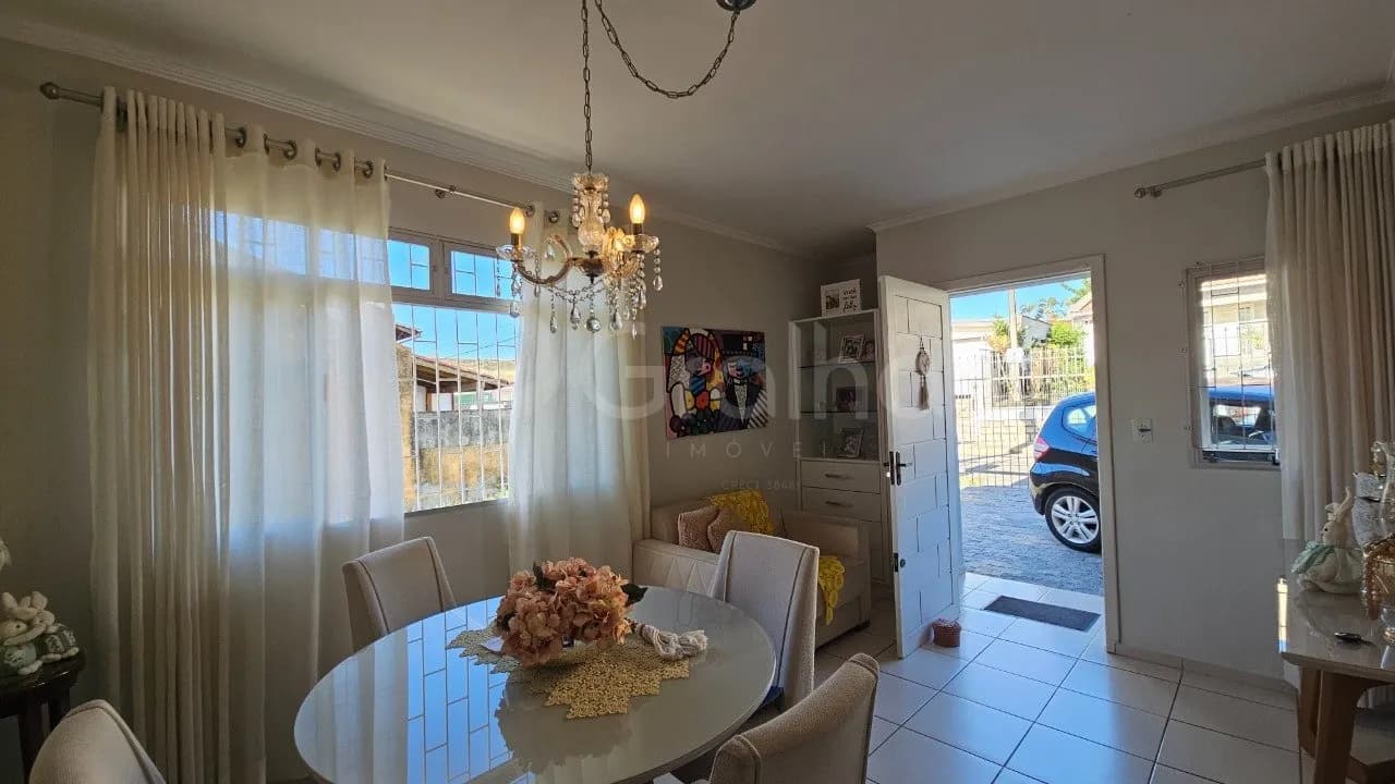 Casa para venda com 2 dormitórios em Capoeiras com 124 m² — foto 2