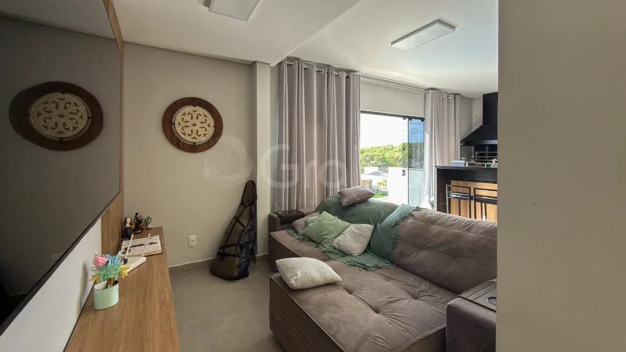 Casa para venda com 4 dormitórios em Forquilhas com 250 m² — foto 2