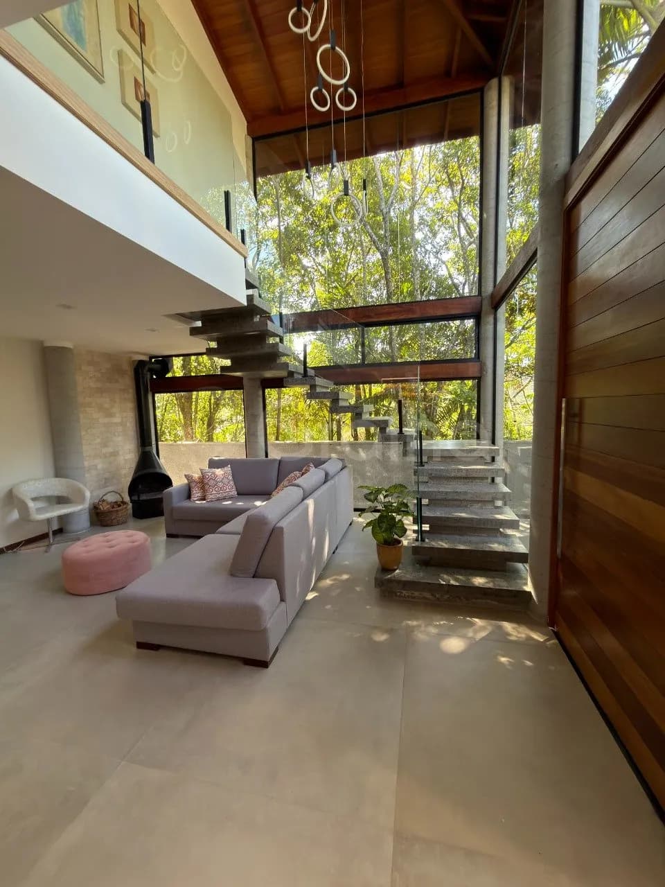 Casa para venda com 3 dormitórios em Lagoa Da Conceição com 323 m² — foto 2