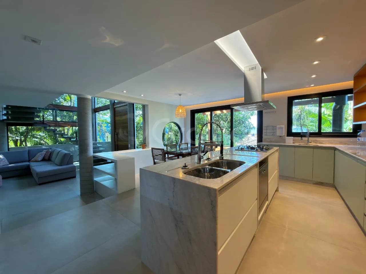 Casa para venda com 3 dormitórios em Lagoa Da Conceição com 323 m² — foto 4