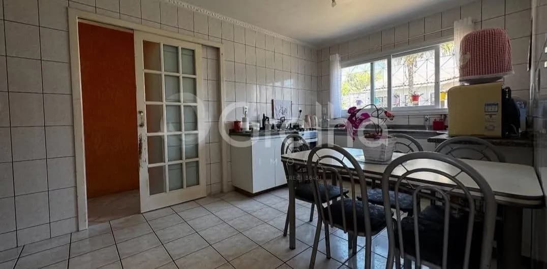 Casa para venda com 3 dormitórios em Carianos com 187 m² — foto 3