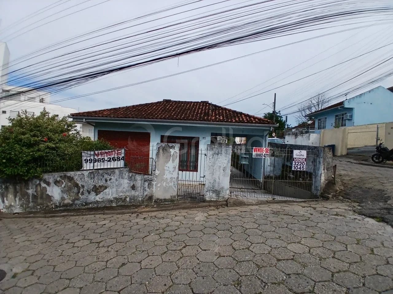 Terreno para venda em Trindade com 253 m² — foto principal