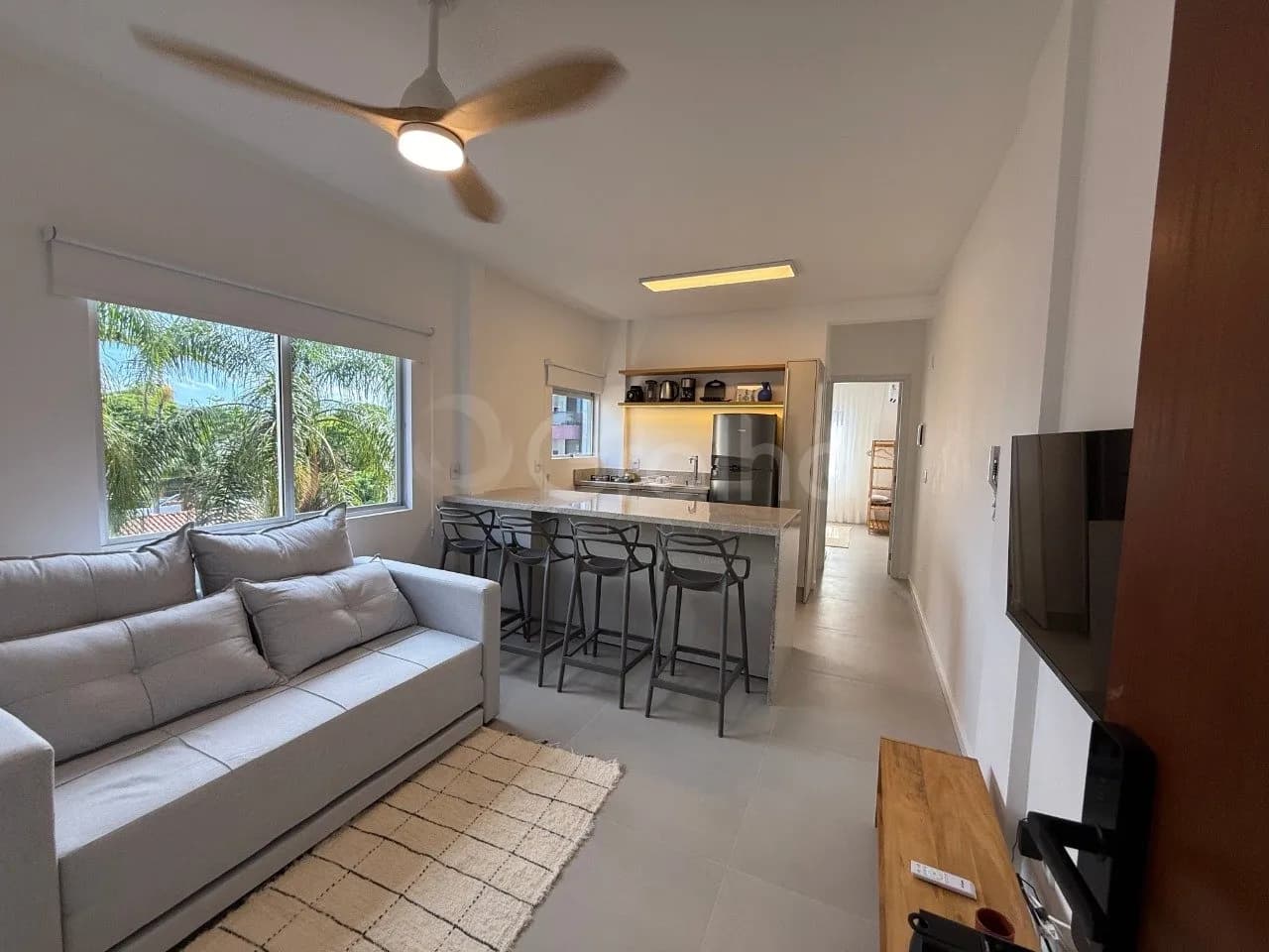 Apartamento para venda com 1 dormitório, em Canasvieiras com 36 m² — foto principal