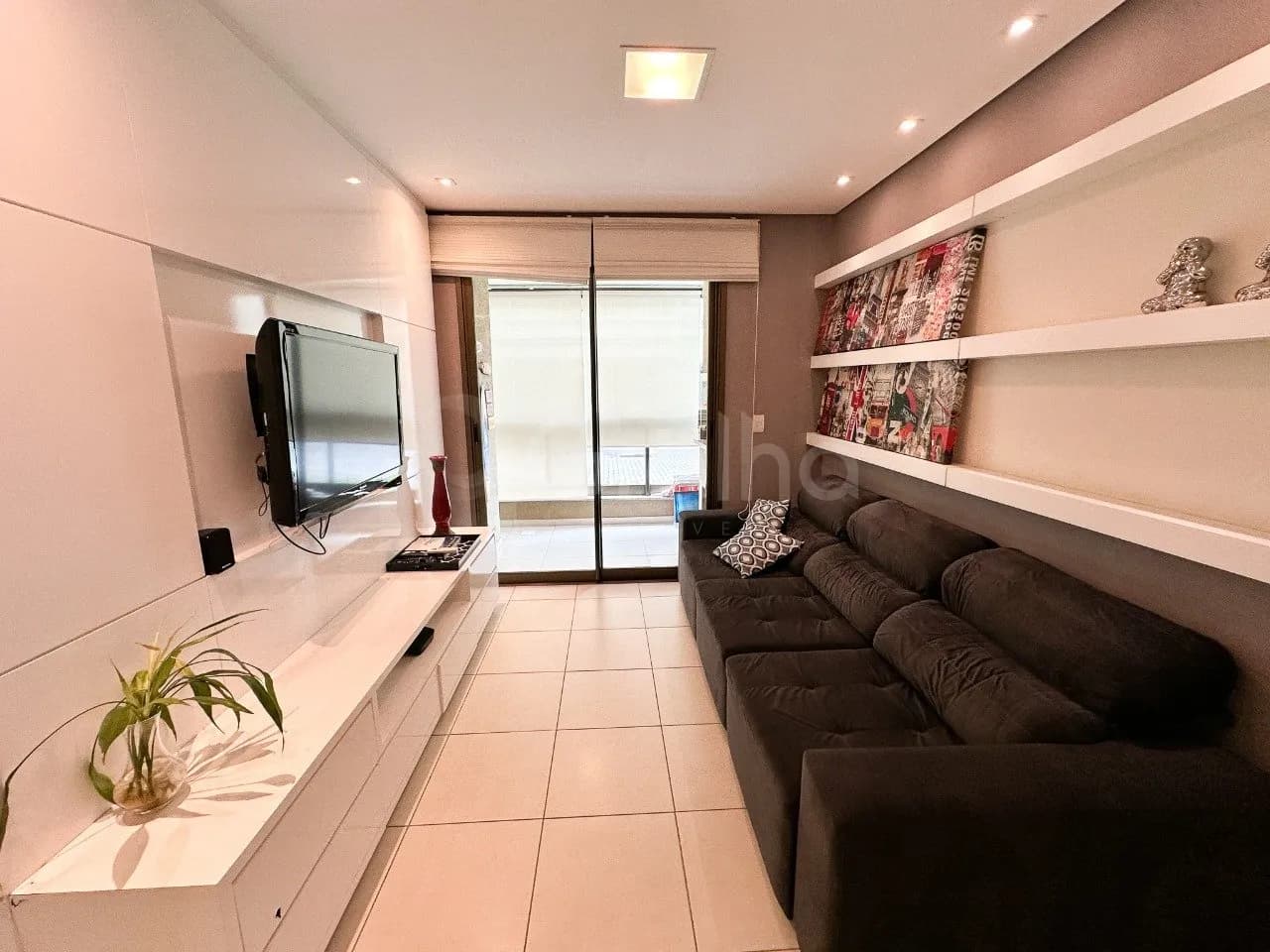 Apartamento para venda com 2 dormitórios em Campeche com 75 m² — foto principal