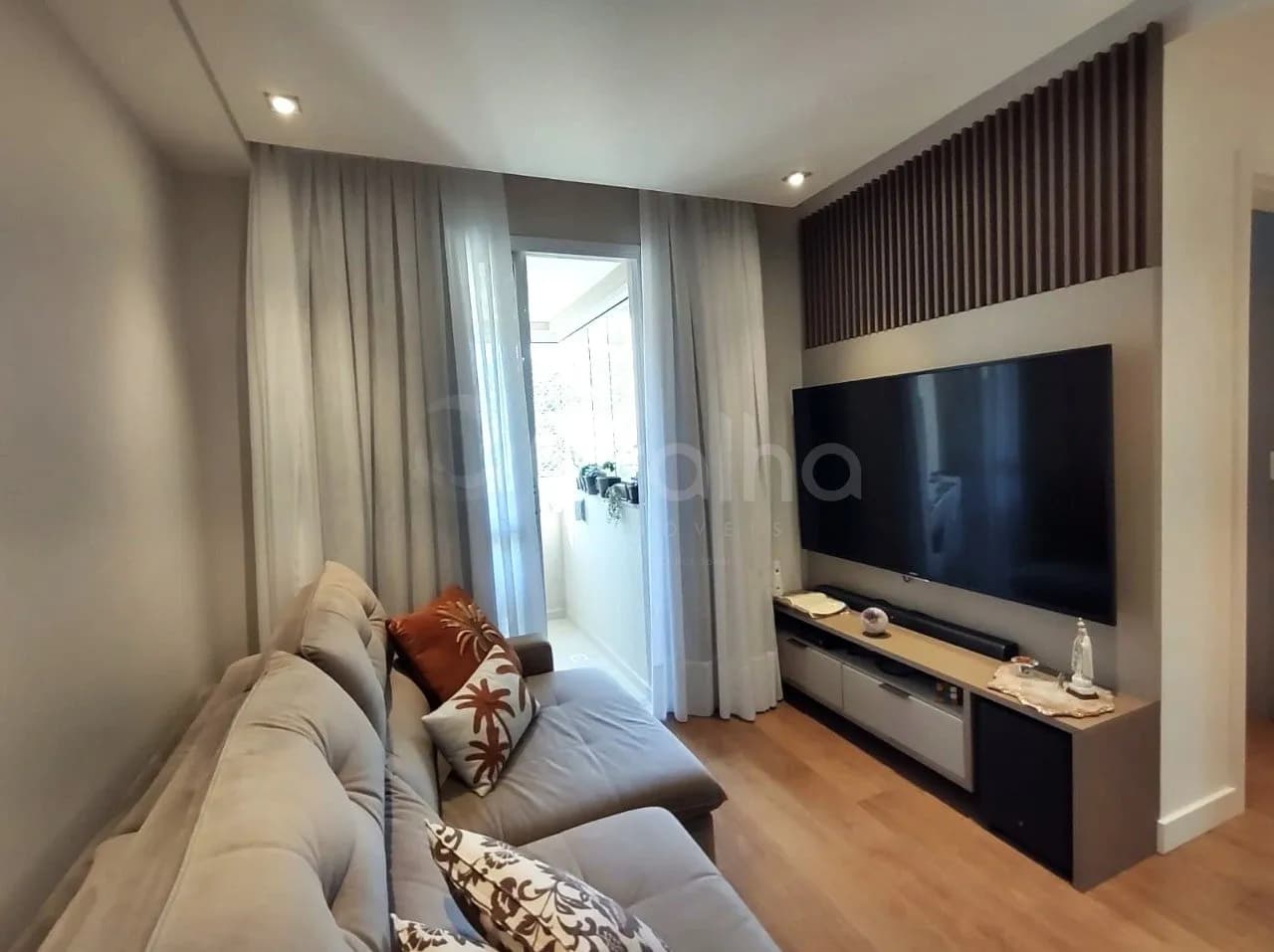 Apartamento para venda com 2 dormitórios em Itacorubi com 65 m² — foto 2
