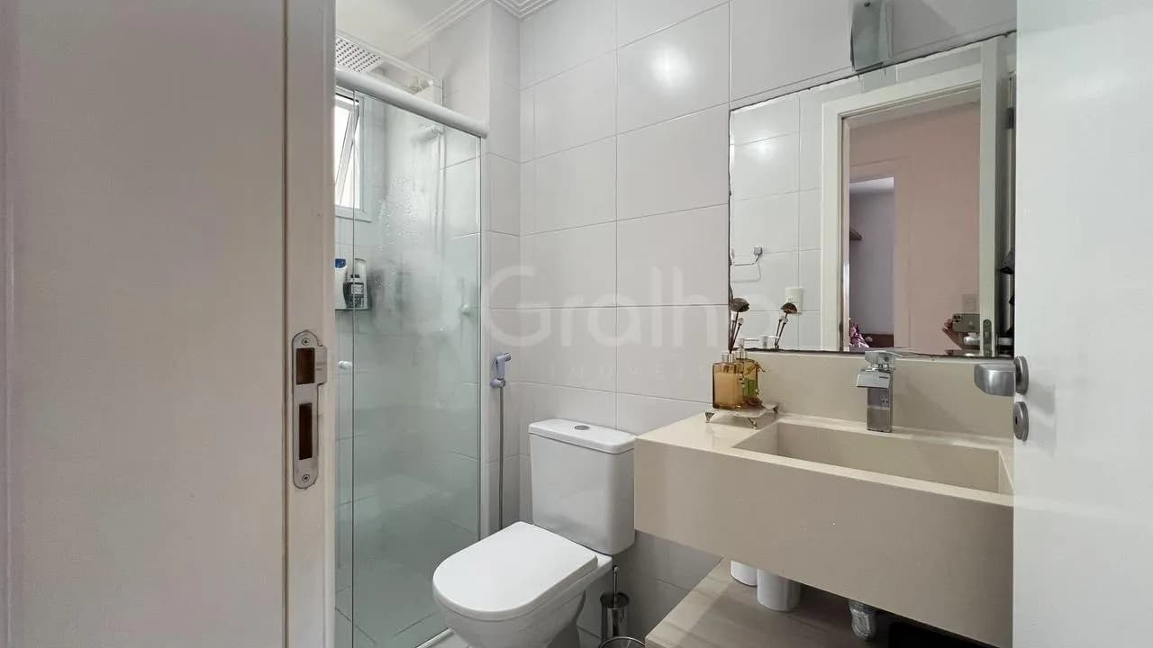 Apartamento para venda com 2 dormitórios em Coqueiros com 69 m² — foto 4