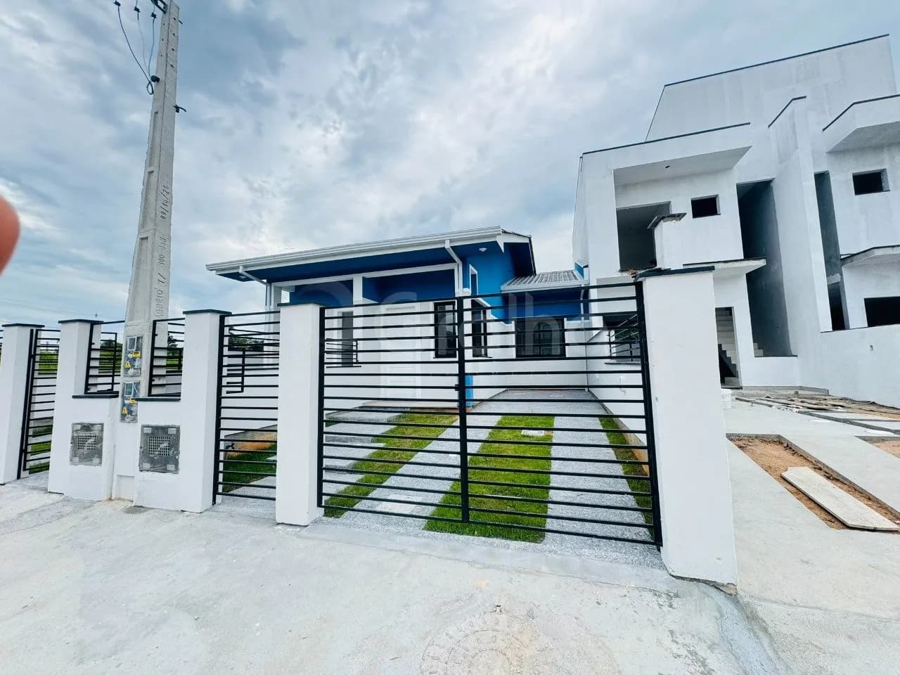 Casa para venda com 2 dormitórios em Forquilhas com 50 m² — foto 2