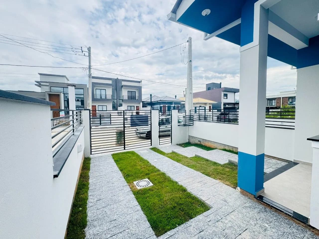 Casa para venda com 2 dormitórios em Forquilhas com 50 m² — foto 3