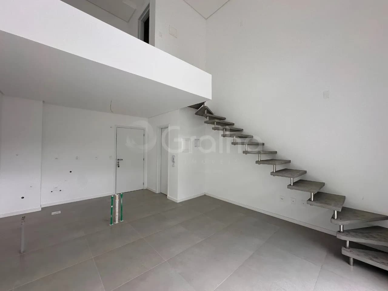 Loft para venda com 1 dormitório, em Ribeirão da Ilha com 53 m² — foto 5