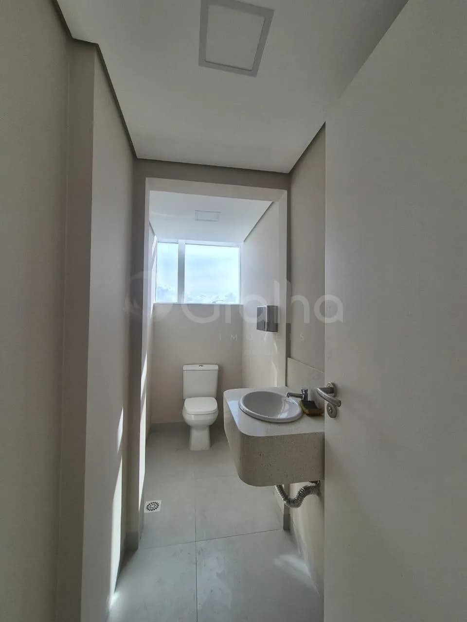 Sala comercial para venda em Centro com 75 m² — foto 3