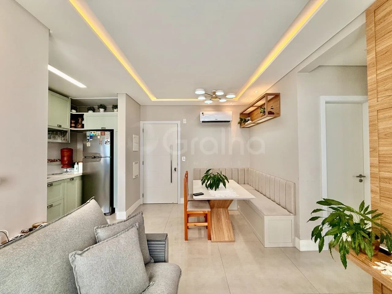 Apartamento para venda com 2 dormitórios em Trindade com 63 m² — foto principal