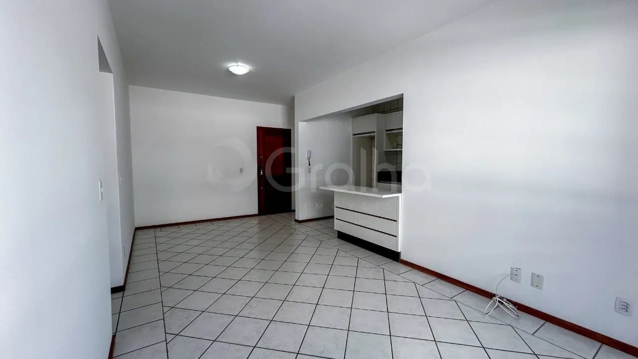 Apartamento para venda com 2 dormitórios em Abraão com 71 m² — foto 2