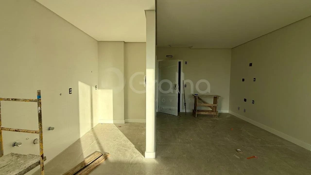 Apartamento para venda com 2 dormitórios em Jurerê com 74 m² — foto 2