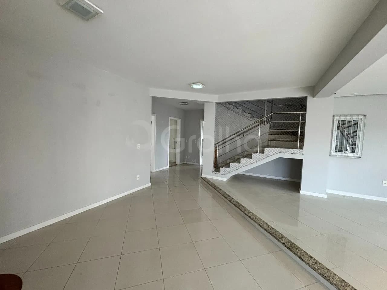 Casa para venda com 4 dormitórios em Itacorubi com 348 m² — foto principal