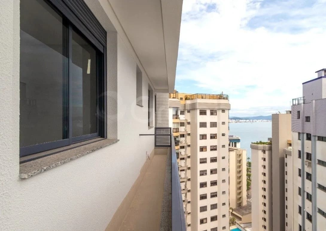 Apartamento para venda com 3 dormitórios em Agronômica com 111 m² — foto 3
