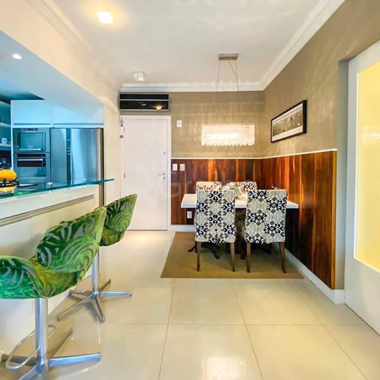 Apartamento para venda com 2 dormitórios em Campeche com 87 m² — foto 2